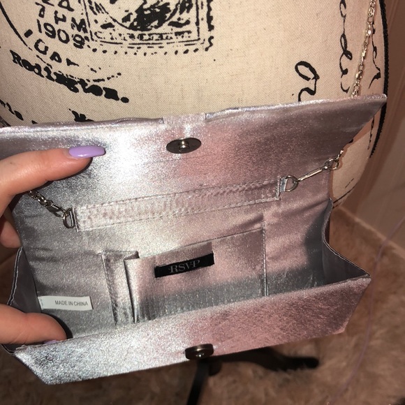 RSVP Night Out Over the Shoulder Wallet - Picture 6 of 6